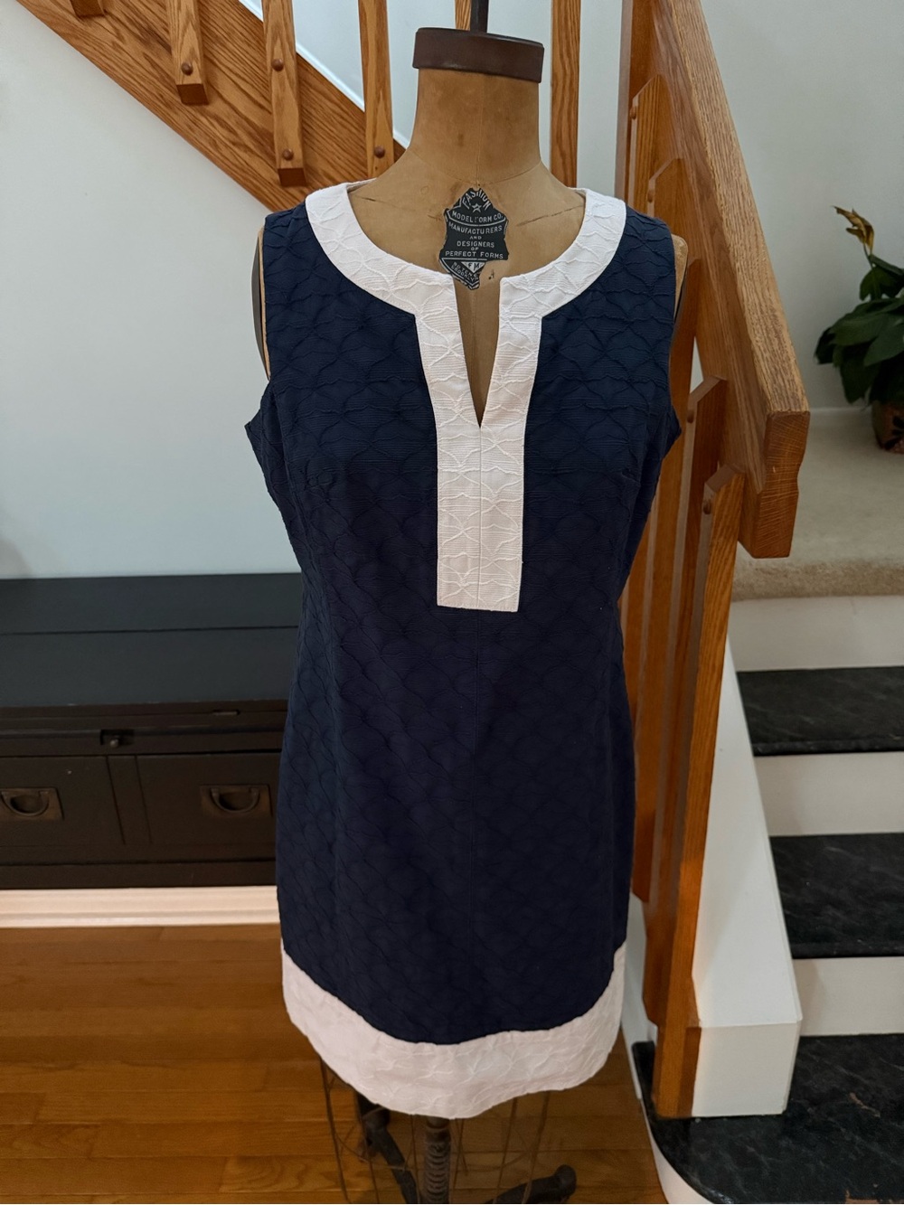 Vineyard Vines Navy and White Sleeveless Mini Dress